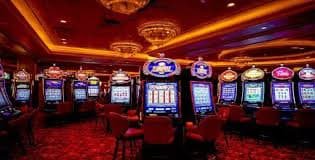 Online Slots ဂိမ်းများ Jackpot နှင့် Bonus Feature များ